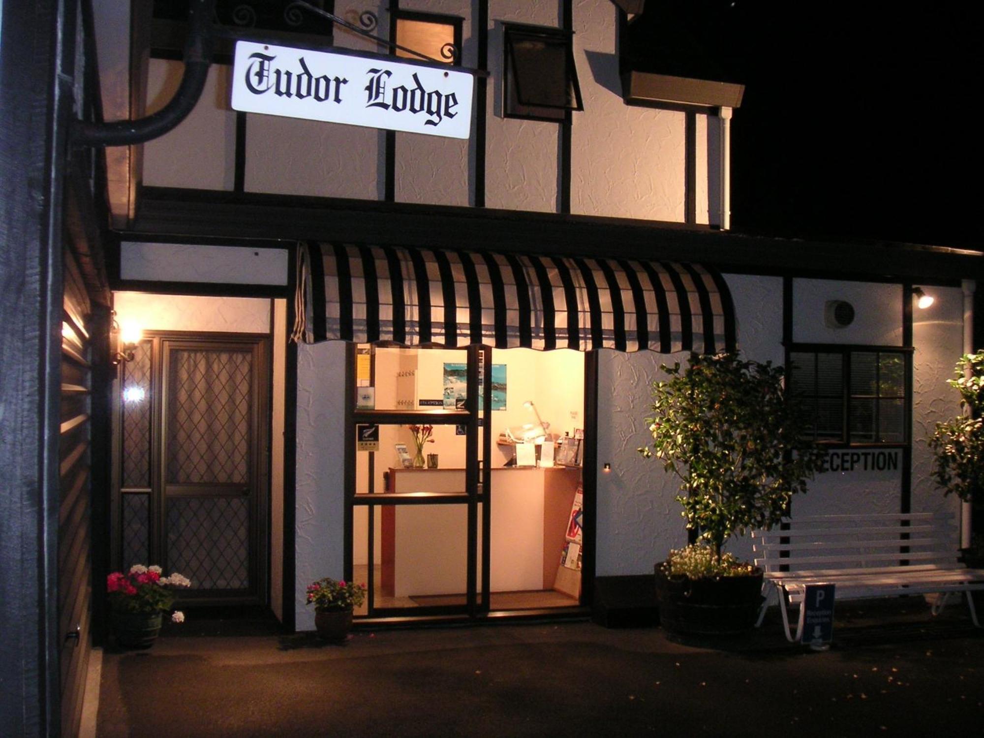 Tudor Lodge Motel Nelson Extérieur photo